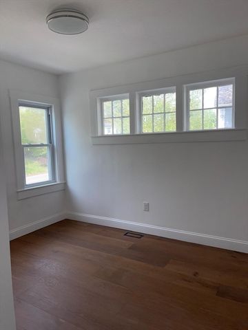 17 Sunnybank Ave, Rockland, MA 02370
