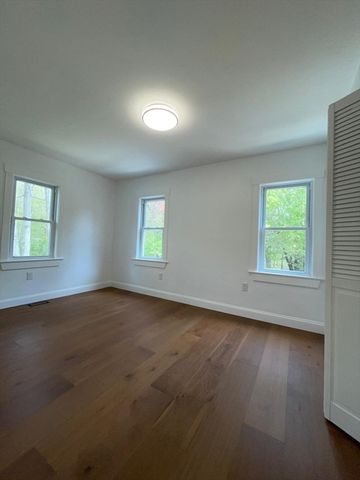 17 Sunnybank Ave, Rockland, MA 02370