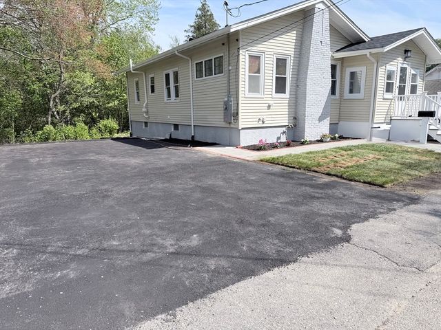 17 Sunnybank Ave, Rockland, MA 02370