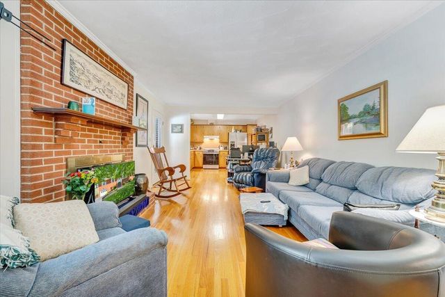 6737 Stonington RD, Roanoke, VA 24019