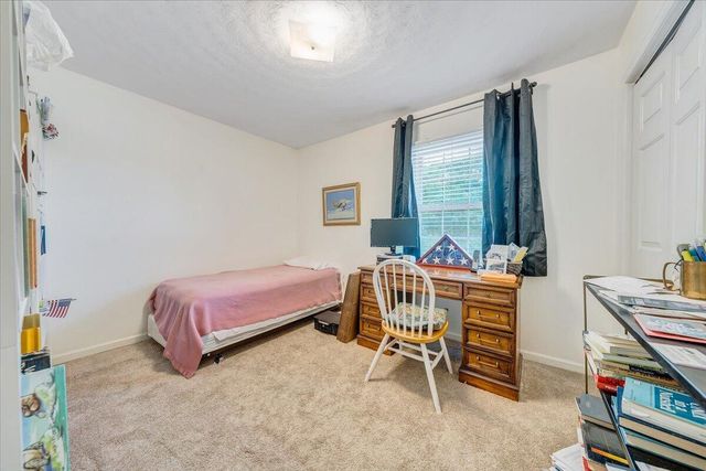 6737 Stonington RD, Roanoke, VA 24019