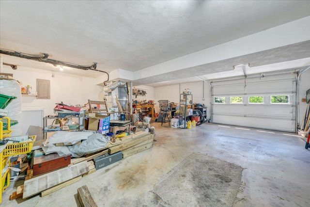 6737 Stonington RD, Roanoke, VA 24019