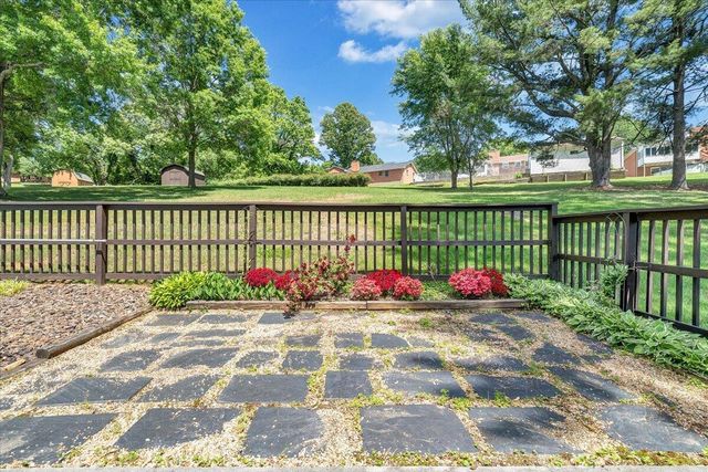6737 Stonington RD, Roanoke, VA 24019
