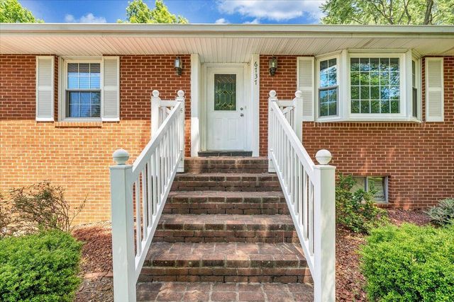6737 Stonington RD, Roanoke, VA 24019