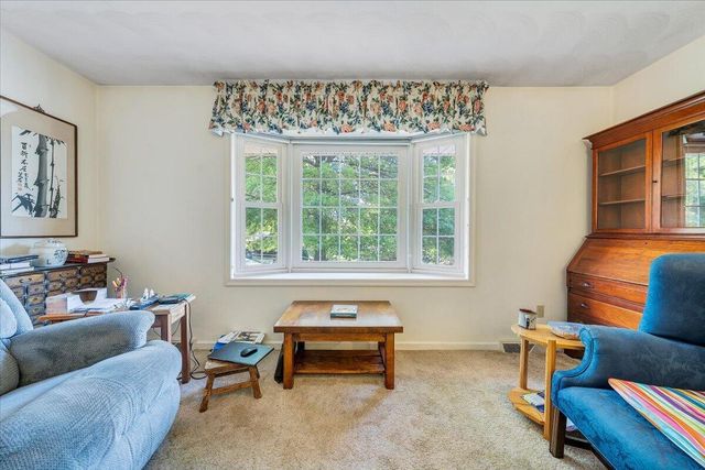 6737 Stonington RD, Roanoke, VA 24019