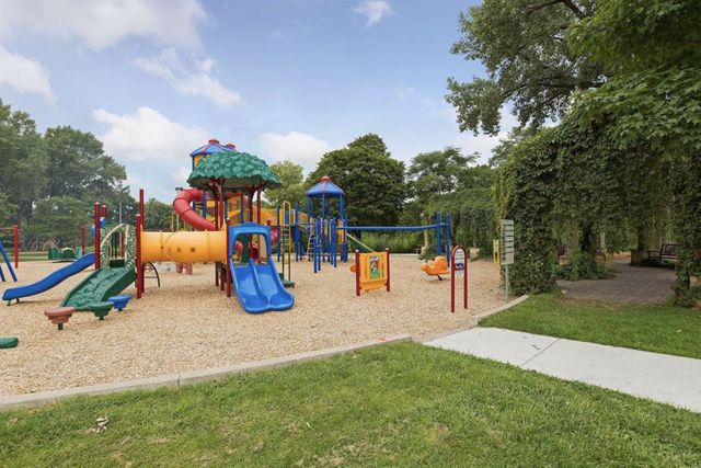 3707 Grand Way 412, Saint Louis Park, MN 55416