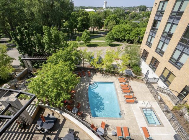 3707 Grand Way 412, Saint Louis Park, MN 55416