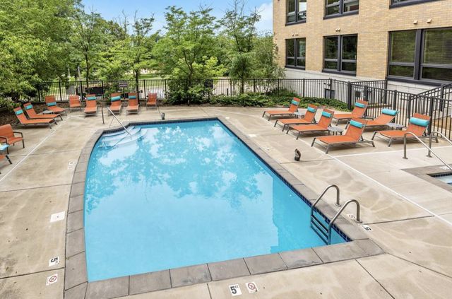 3707 Grand Way 412, Saint Louis Park, MN 55416