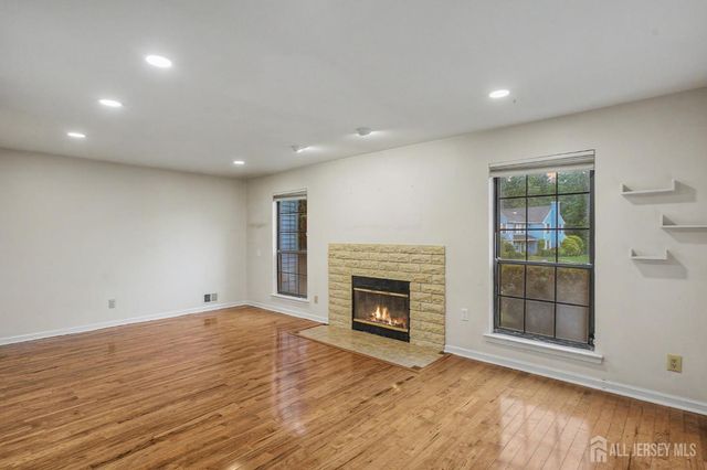 1901 Deerfield Drive, Edison, NJ 08820