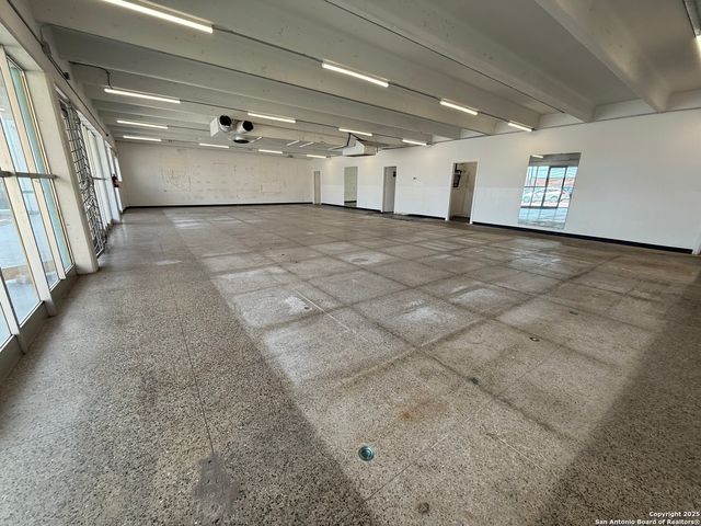 5421 Grissom Rd Unit 2, San Antonio, TX 78238