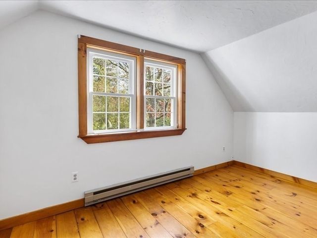 32 Willington Ave, Barnstable, MA 02648