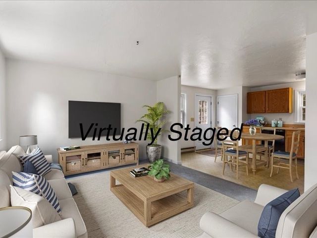 32 Willington Ave, Barnstable, MA 02648