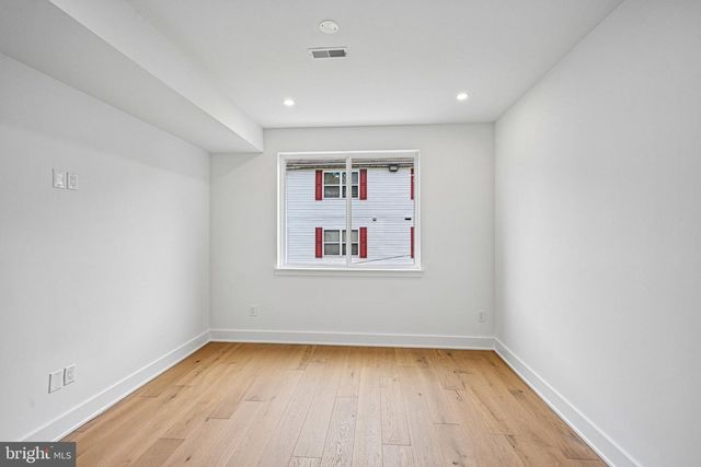 1311 S 32ND ST, Philadelphia, PA 19146