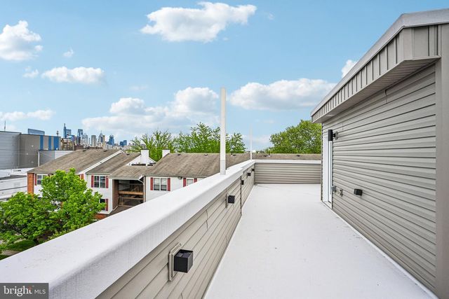 1311 S 32ND ST, Philadelphia, PA 19146