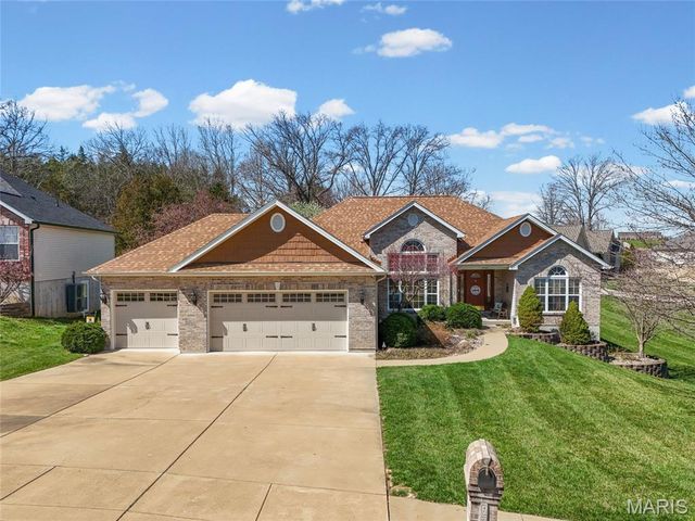 9727 Round Table Court, Hillsboro, MO 63050