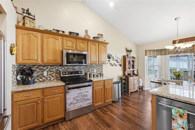 9727 Round Table Court, Hillsboro, MO 63050