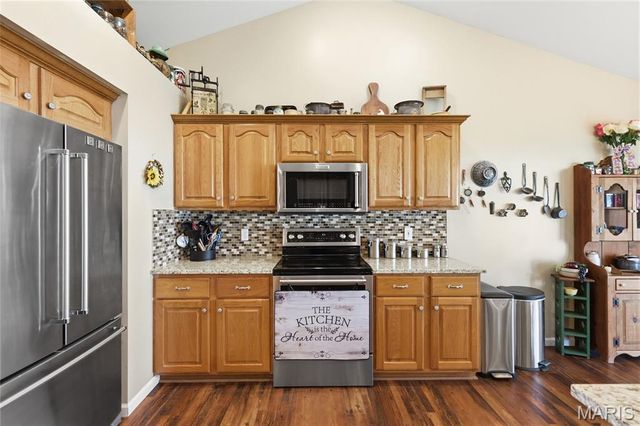 9727 Round Table Court, Hillsboro, MO 63050