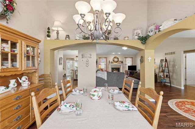 9727 Round Table Court, Hillsboro, MO 63050