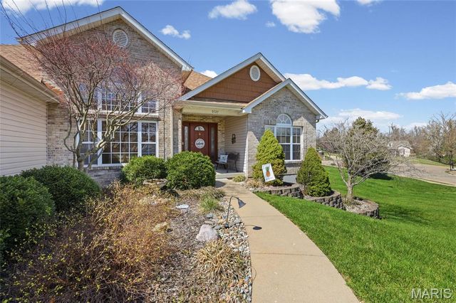 9727 Round Table Court, Hillsboro, MO 63050