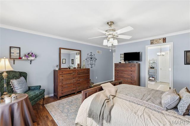 9727 Round Table Court, Hillsboro, MO 63050