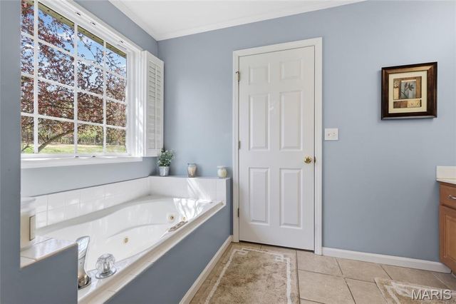 9727 Round Table Court, Hillsboro, MO 63050