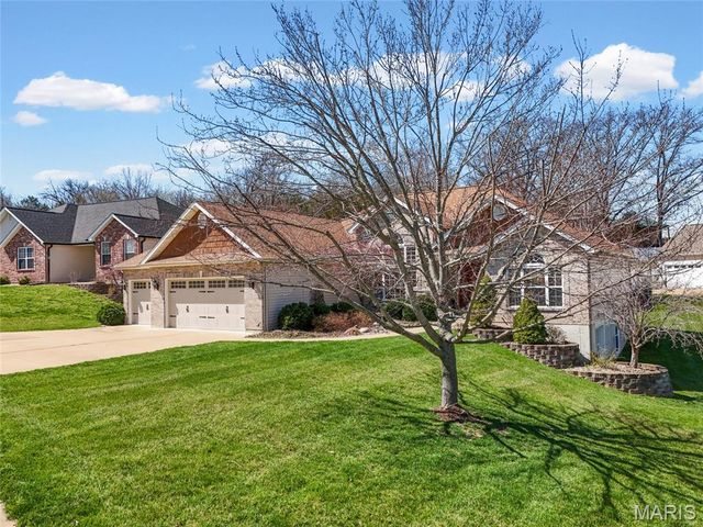 9727 Round Table Court, Hillsboro, MO 63050