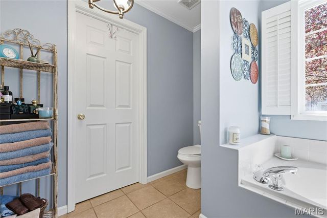 9727 Round Table Court, Hillsboro, MO 63050