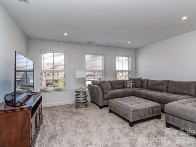 13110 Petrel Place, Charlotte, NC 28278