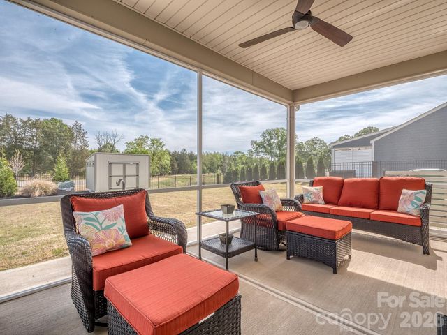 13110 Petrel Place, Charlotte, NC 28278