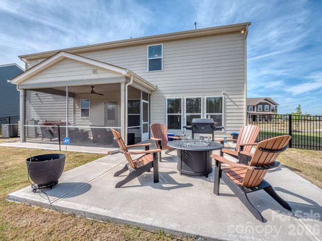 13110 Petrel Place, Charlotte, NC 28278