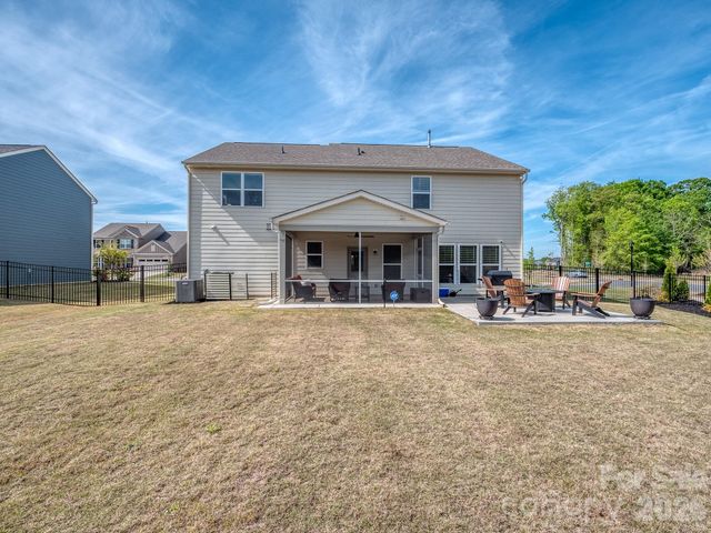 13110 Petrel Place, Charlotte, NC 28278