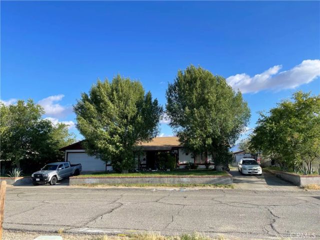 17244 Newmont Ave, Lancaster, CA 93535