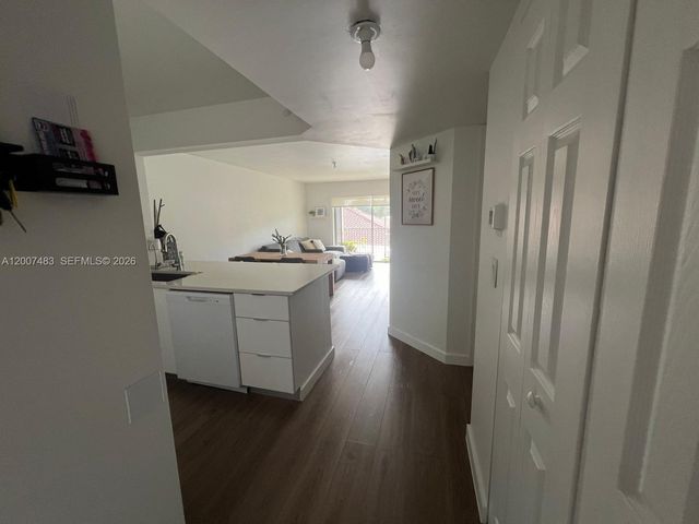 2369 NW 89th Dr 511, Coral Springs, FL 33065