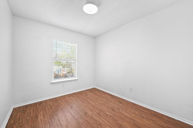 13520 Alysheba DR, Del Valle, TX 78617