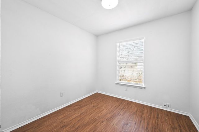 13520 Alysheba DR, Del Valle, TX 78617