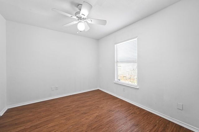 13520 Alysheba DR, Del Valle, TX 78617