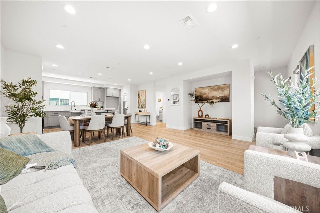 Image 8 of property listing at 7692 9th Street 113, Buena Park, CA 90621