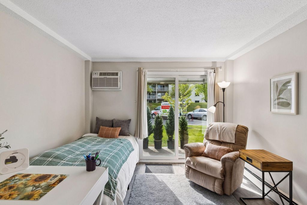 130 Demont Avenue E 144, Little Canada, MN 55117 — photo 4