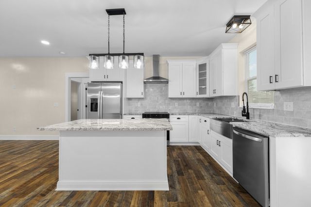 660 Laurelburg Rd, Rock Island, TN 38581