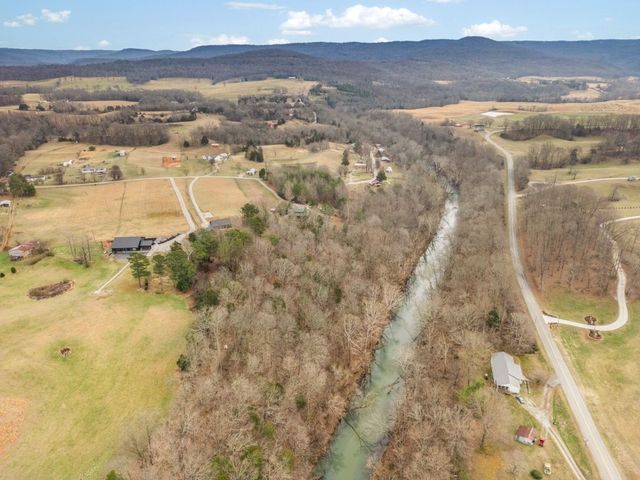 660 Laurelburg Rd, Rock Island, TN 38581