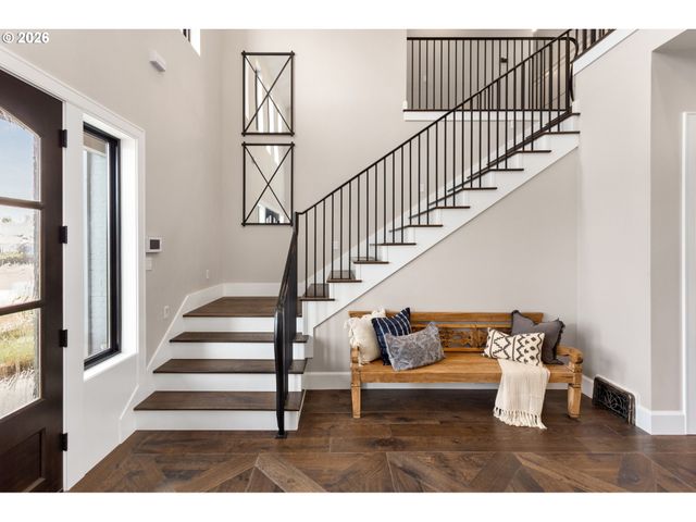 12510 Se MT SCOTT Blvd, Happy Valley, OR 97086