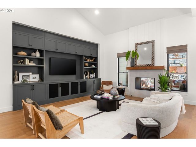 12510 Se MT SCOTT Blvd, Happy Valley, OR 97086