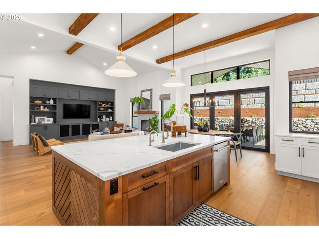 12510 Se MT SCOTT Blvd, Happy Valley, OR 97086