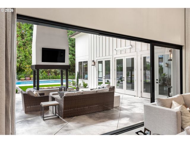 12510 Se MT SCOTT Blvd, Happy Valley, OR 97086