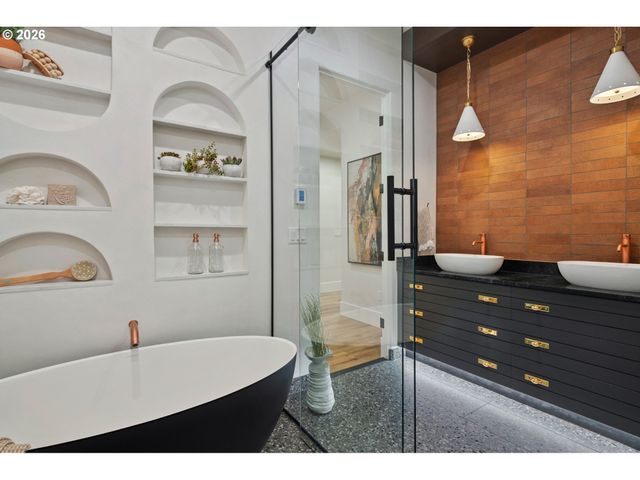 12510 Se MT SCOTT Blvd, Happy Valley, OR 97086