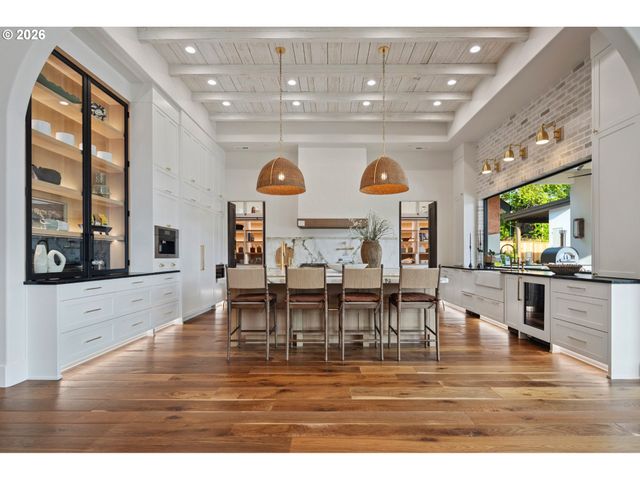 12510 Se MT SCOTT Blvd, Happy Valley, OR 97086