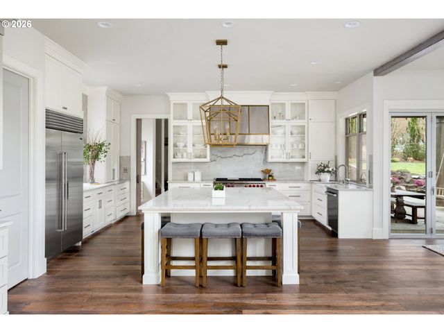 12510 Se MT SCOTT Blvd, Happy Valley, OR 97086