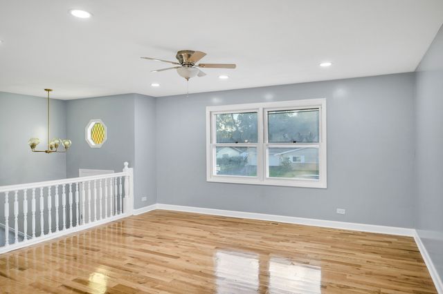 7031 glenwood Lane, Hanover Park, IL 60133