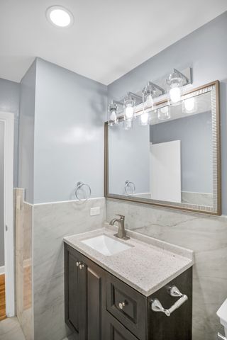 7031 glenwood Lane, Hanover Park, IL 60133