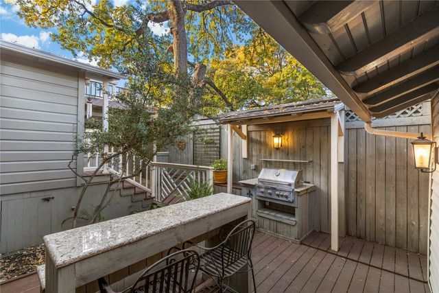 1432 Sylvan Avenue, Dallas, TX 75208